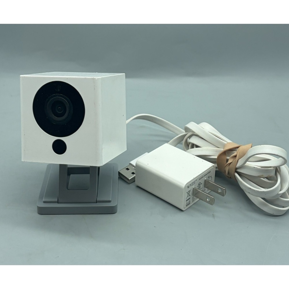 Wyze Cam v2 WYZEC2 Video Security Camera & Power Supply - Tested